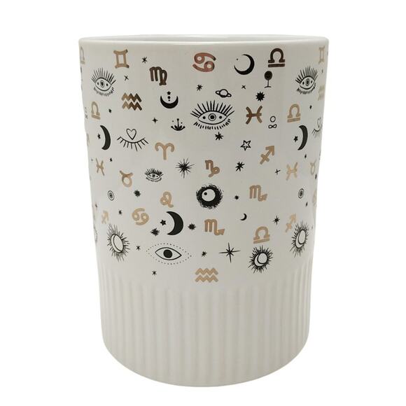 10 Strawberry Street Zodiac Mug - Picture 2 of 3